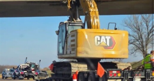 BIGtruck lading door viaduct 3 (800 x 751) BIGtruck lading door viaduct 3 (800 x 751)