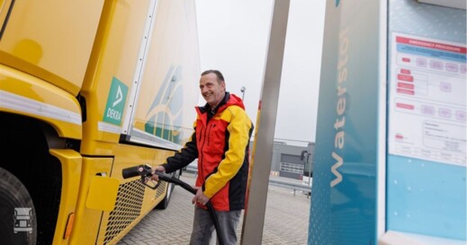 DHL Hyundai Xcient 2 (960 x 540) DHL Hyundai Xcient 2 (960 x 540)