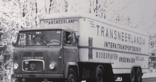 Scania_LB76-Transneerlandia.jpg