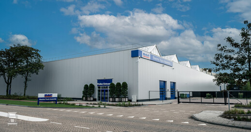01. DAF starts assembly factory for electric trucks