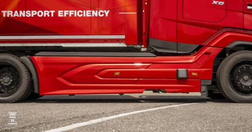 3.5 New side skirts DAF Lowdeck-1400 3.5 New side skirts DAF Lowdeck-1400