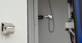 BIGtruck Toilet douche Volvo 3 BIGtruck Toilet douche Volvo 3