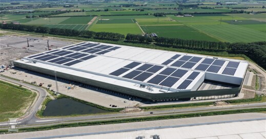 Van der Helm logistics Moerdijk drone 4 0626 (960 x 540) Van der Helm logistics Moerdijk drone 4 0626 (960 x 540)