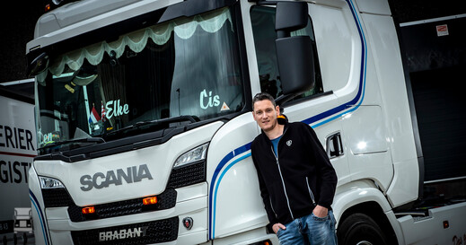 DAS20koeriers20320pers202018.jpg DAS20koeriers20320pers202018.jpg