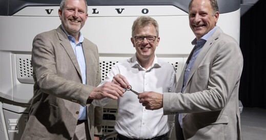 3-2000e-volvo-truck-voor-schenk-tanktransport (960 x 640) 3-2000e-volvo-truck-voor-schenk-tanktransport (960 x 640)
