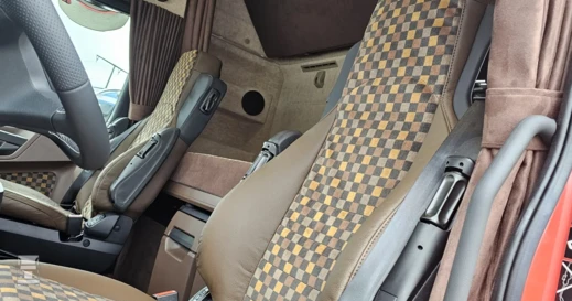 BIGtruck Retro Actros (3) BIGtruck Retro Actros (3)