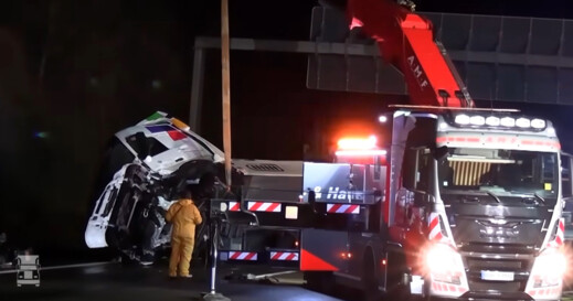 BIGtruck Designwerk truck ongeval BIGtruck Designwerk truck ongeval