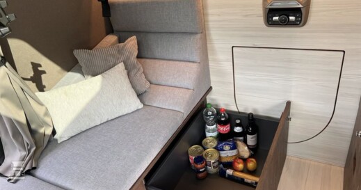 DAF XG+ Dietrich Camper (6)