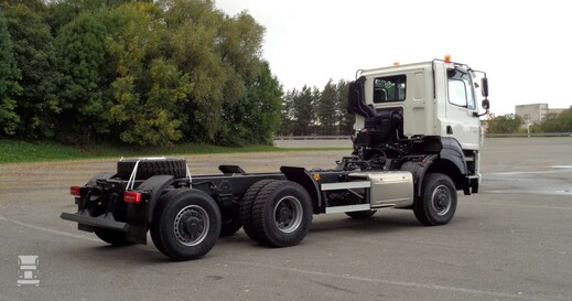 DSC07905-1400.jpg DSC07905-1400.jpg