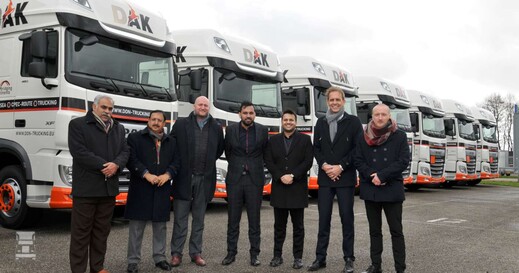 DAK_7-1400.jpg DAK_7-1400.jpg