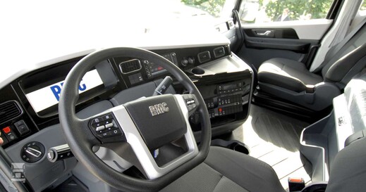 BMC_19-1400_1.jpg BMC_19-1400_1.jpg