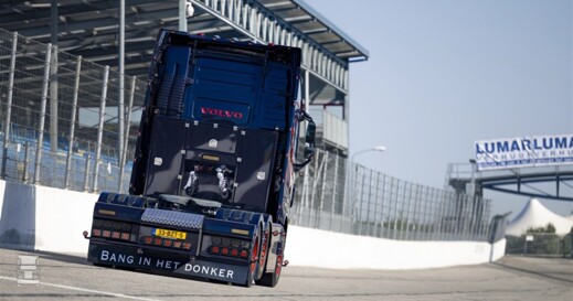 Zwanenburg-logo-detail-achterkant (960 x 640) Zwanenburg-logo-detail-achterkant (960 x 640)