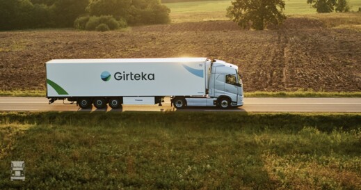 Girteka purchase 2000 Volvo trucks (4)