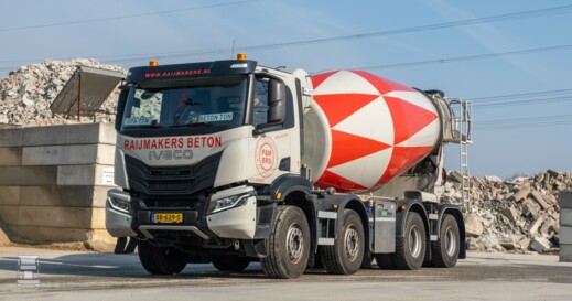.T-Way 8x4 Wide-Spread met 12M3 Electrische Mulder-Miver lv