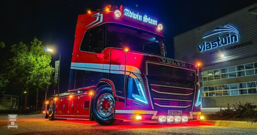 Volvo VT5 bonneted FH (9) Volvo VT5 bonneted FH (9)