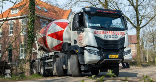 .T-Way 8x4 Wide-Spread met 12M3 Electrische Mulder-Miver rechts gestuurd
