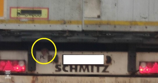 hand_uit_trailer.jpg hand_uit_trailer.jpg