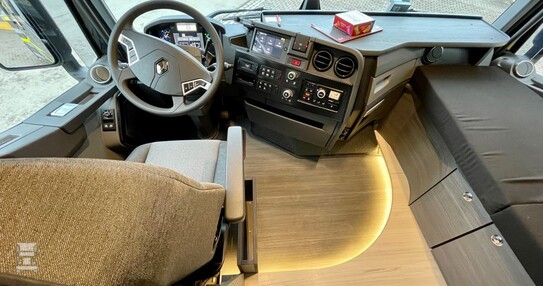 Trucktat6.jpg Trucktat6.jpg