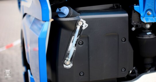 AdBlue_tank_DAF_LR.jpg AdBlue_tank_DAF_LR.jpg