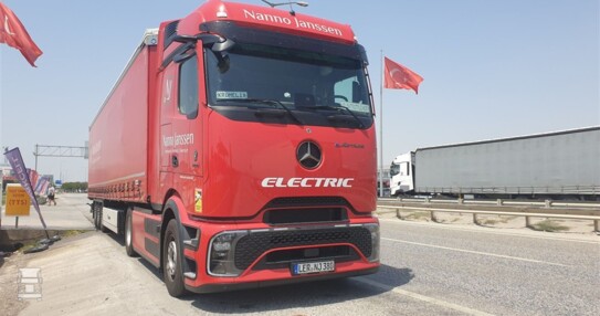 eActros naar Turkije1 (960 x 540) eActros naar Turkije1 (960 x 540)
