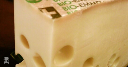 Emmentaler (960 x 810) Emmentaler (960 x 810)