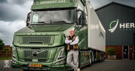 Herbert Sas_portret met nieuwe combinatie (960 x 640)