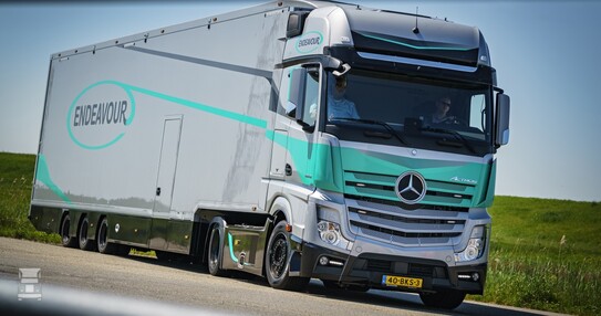 Endeavour_1_LR.jpg Endeavour_1_LR.jpg