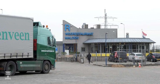 Malden2-1400.jpg Malden2-1400.jpg