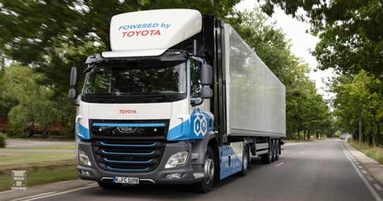 2025 Toyota Fuel Cell Truck Media Event_Dynamic_005 (960 x 640)