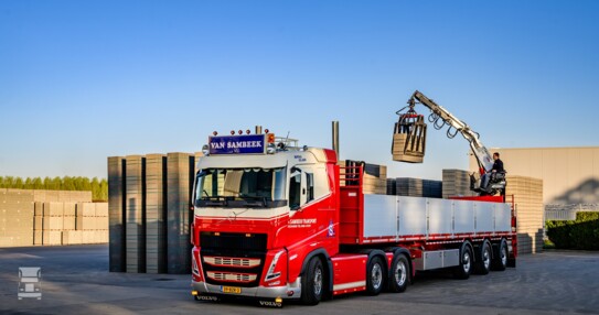 Volvo FH Oldskool_zijkant_Teun op kraan