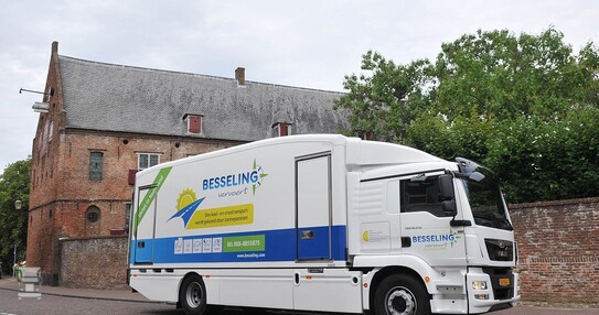 BesselingLR.jpg BesselingLR.jpg