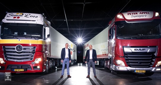 Simon_Loos__Peter_Appel_Transport_LR.jpg Simon_Loos__Peter_Appel_Transport_LR.jpg