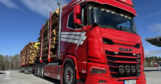 DAF XG+ Zweedse houtauto1 DAF XG+ Zweedse houtauto1